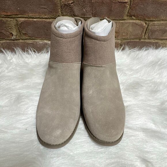 Toms Boots Womens 9.5 Lacy Ankle Bootie Beige Suede Side Zip Block Heels Casual - Picture 2 of 8